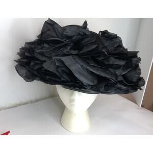 Vintage 1960s Leslie James Maurice Rothschild Layered Hat READ